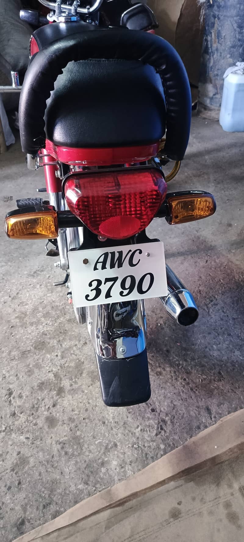 Honda CD 70 2024 6