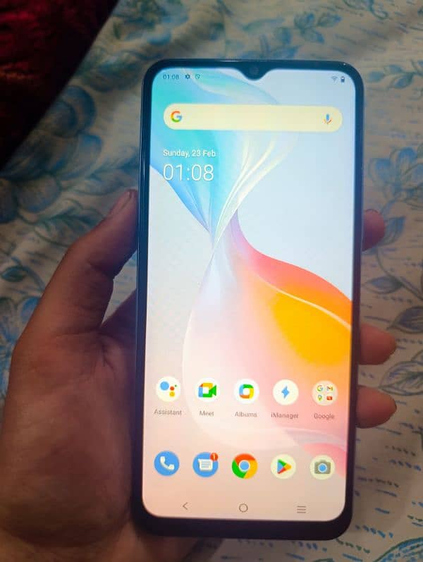 vivo y21 . . . good condition . . . pta approved. . . kit . . . 8/10 6