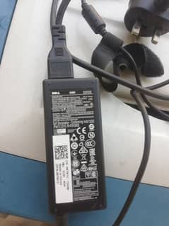 Labtop charger Dell 65W (19.5v 3.34A) Rs 1000