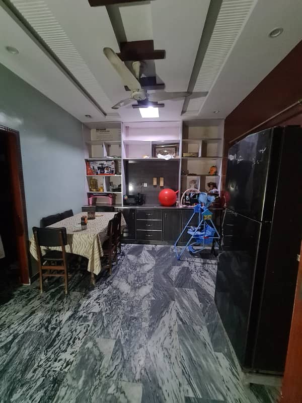 5MARLA CENTER PORTION MARBLE FLOORING FOR RENT IN ALLAMA IQBAL TOWN 2