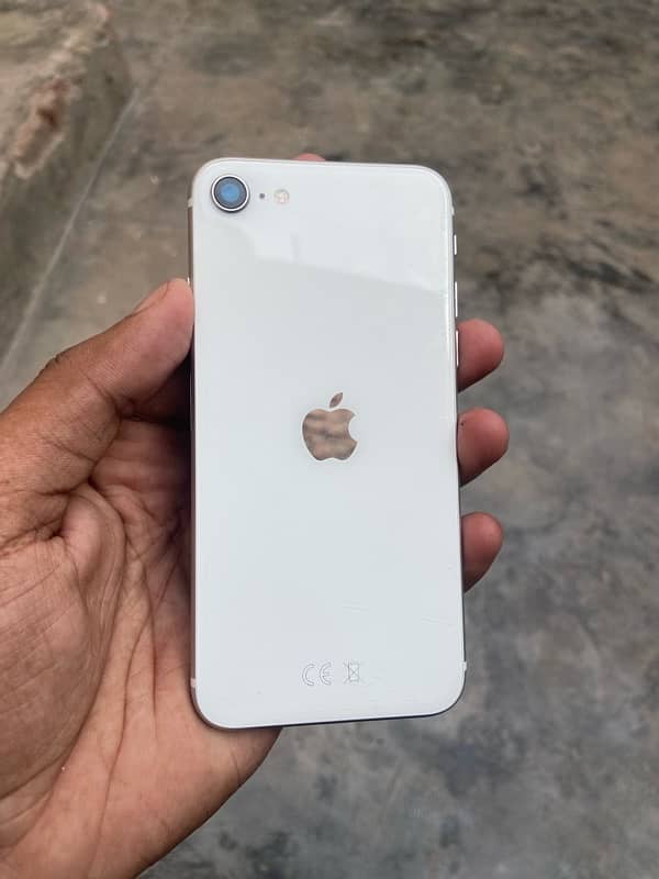 iPhone SE 2020 ICloud locked Non Pta 3