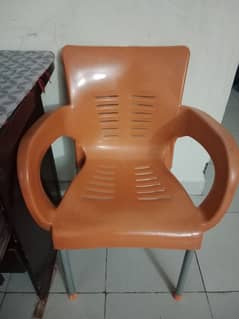 plastic chairs 4 pieces for sale