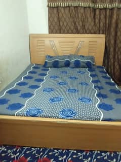 king size bed with commander mattress