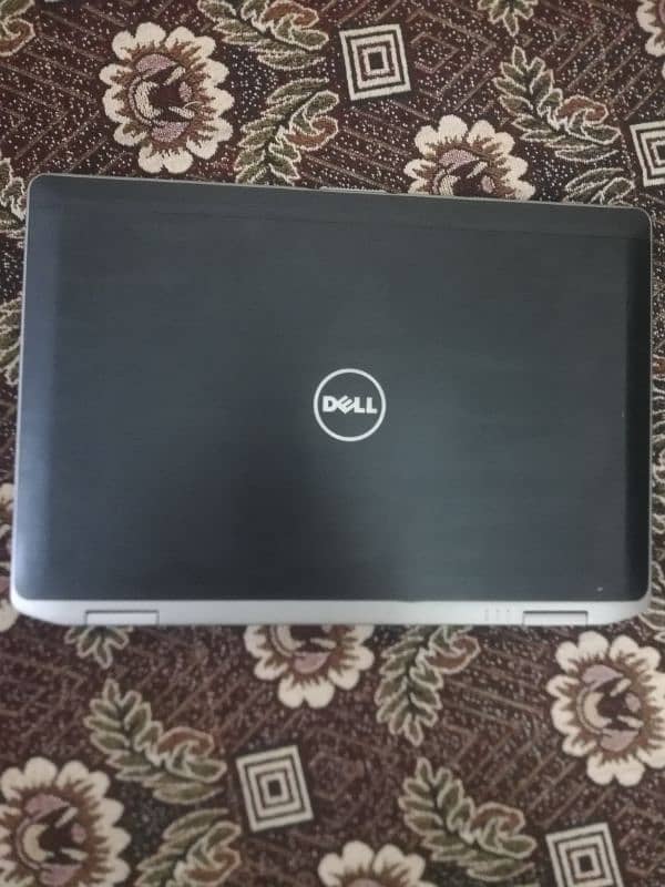 For sale Labtop Dell Latitude Core i5 3rd gen(i7 3rd gen upgradable) 1