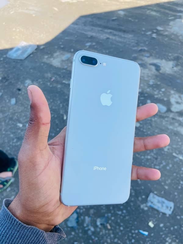 i phone 8 plus non pta factory unlock bh 73% true tone active 256Gb 1