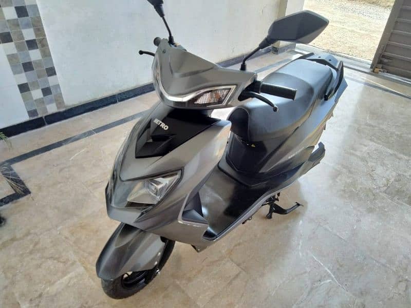 Metro Thrill Scooty 7