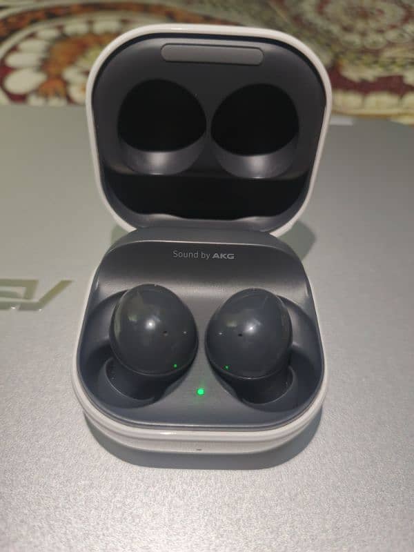 Samsung Galaxy buds 2 6