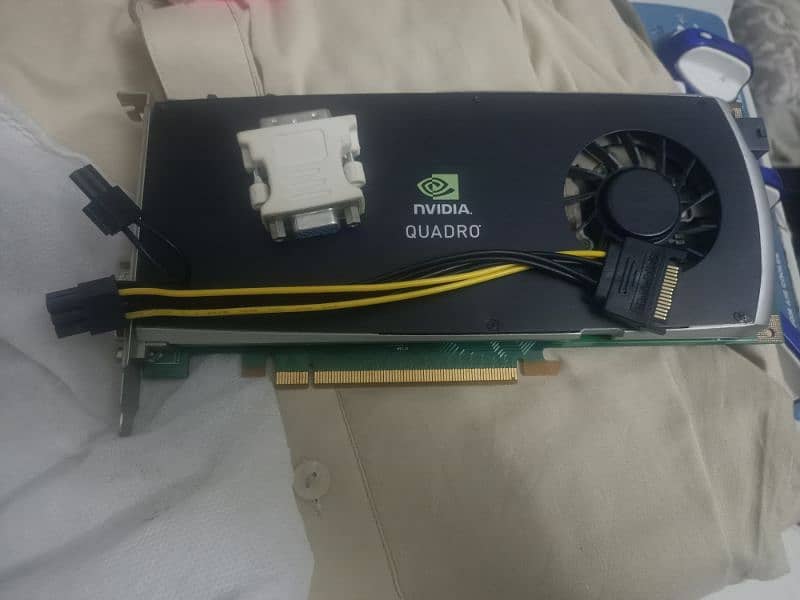 Quadro FX3800 1GB DDR3 256Bits 1