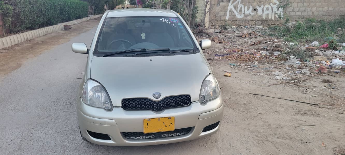 Toyota Vitz 2004 12