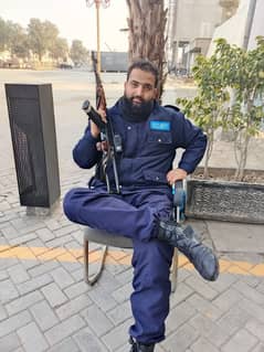 I need personal gun man job ki zarurat he