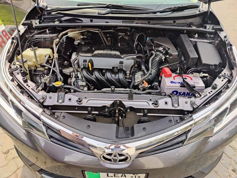 Toyota Corolla GLI 2019 in Excellent Condition 7