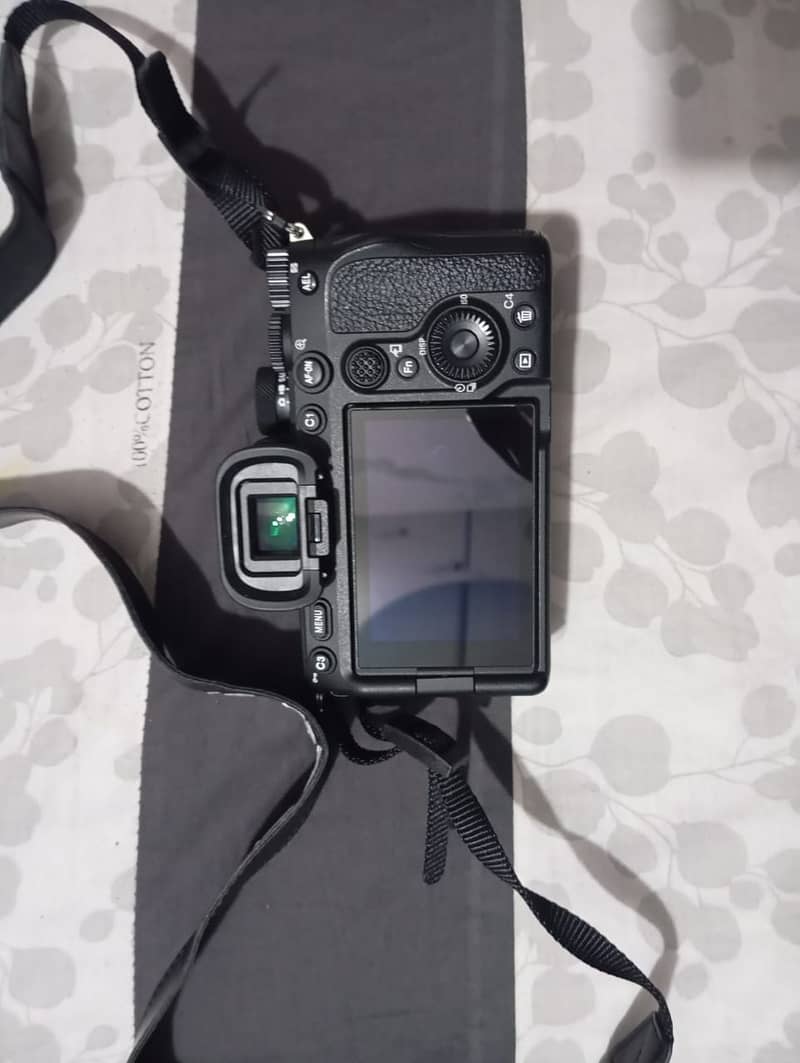 Sony A7 IV with all Accessories 3