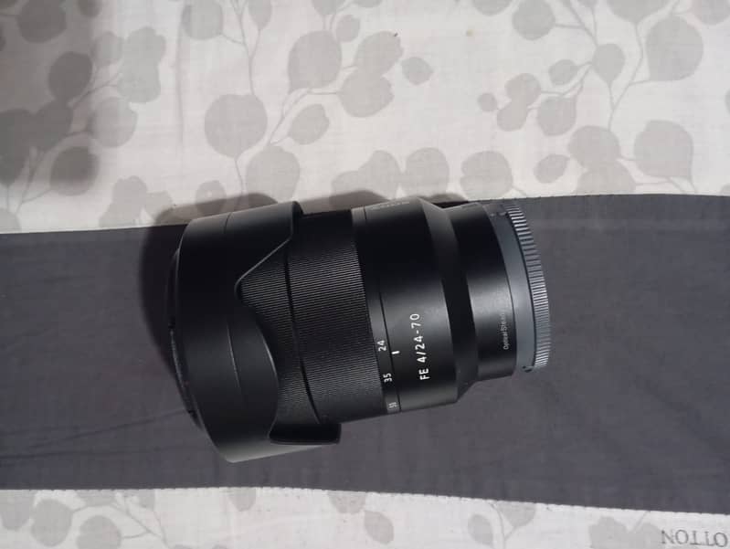 Sony A7 IV with all Accessories 16