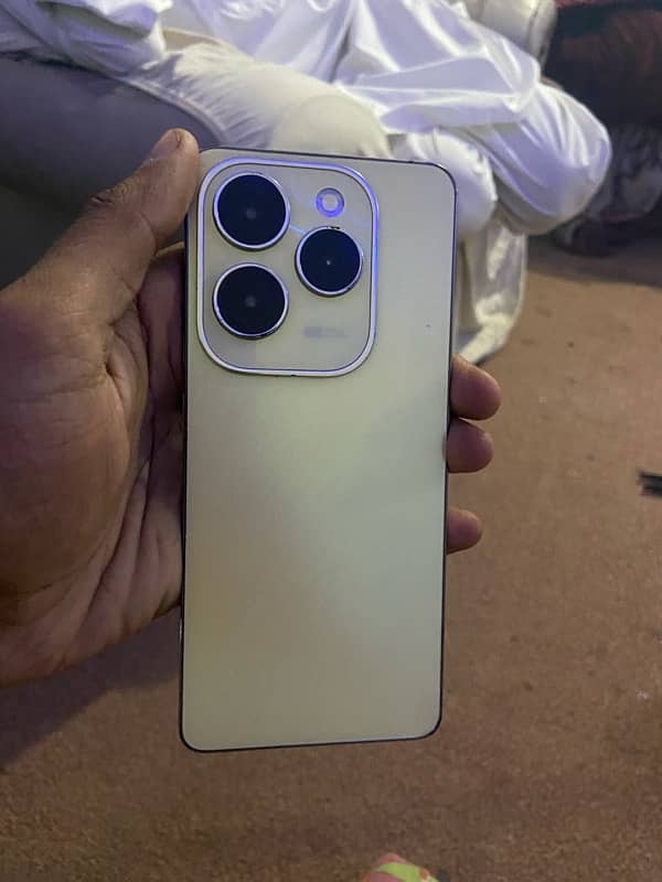 infinix hot 40 pro 8+8 256 gb only phone 0