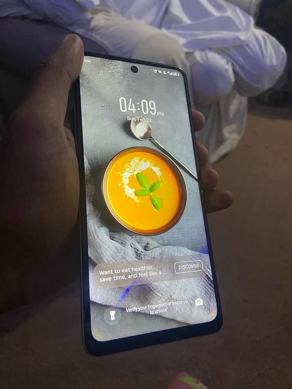 infinix hot 40 pro 8+8 256 gb only phone 1