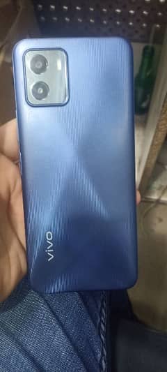 vivo y15s with box