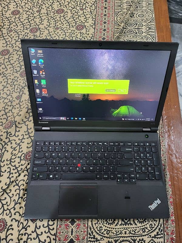 Lenovo workstation i7 2k display MQ processor 2gb ddr5 graphics 0