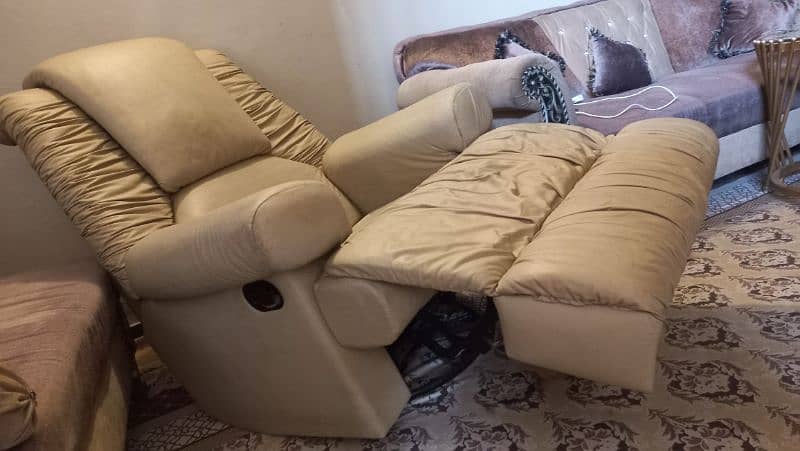 recliner sofa 4