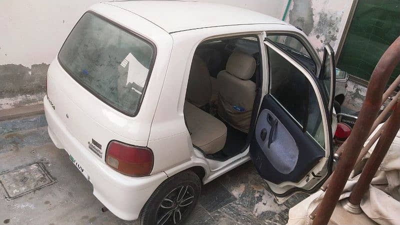 Daihatsu Cuore 2008 3