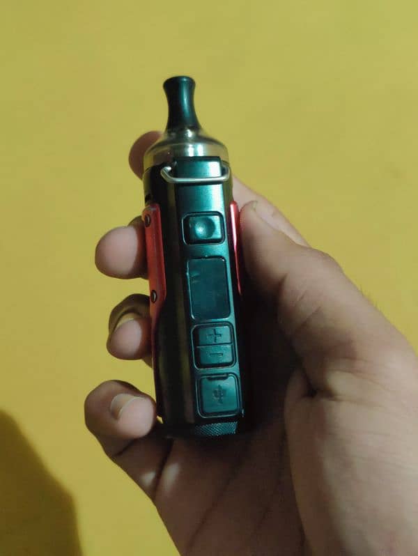 voopoo Argus vape and caliburn pod 3