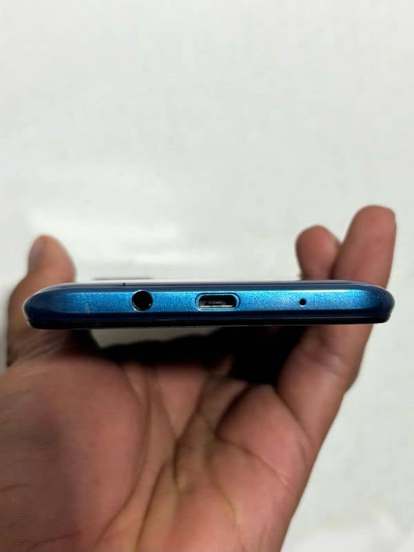 Infinix Hot 10 Play ( 4/64) Urgent sale 3