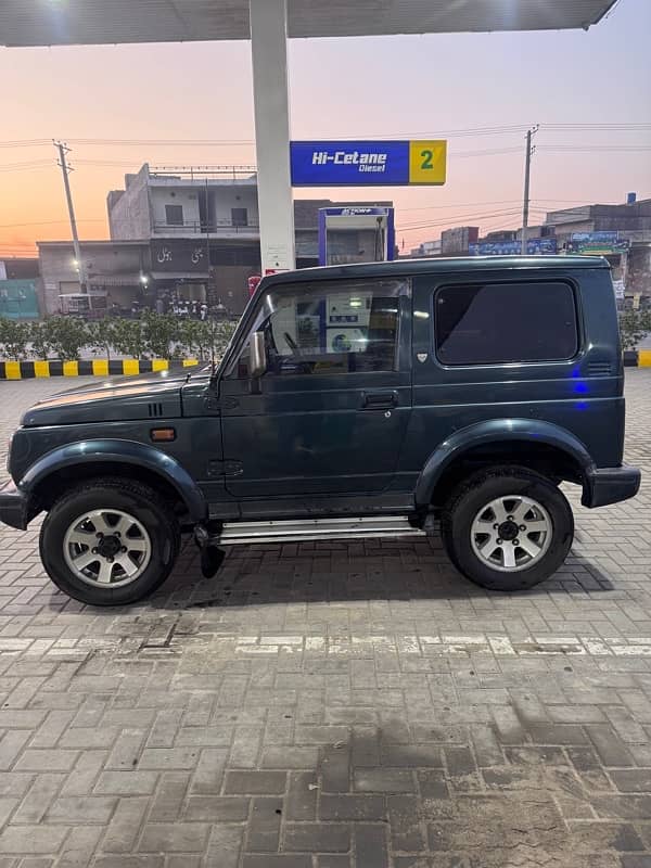 Suzuki Jimny Sierra 2009 1