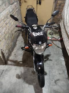 Yamaha YBR-125 (2022) – Black | Islamabad Registered | Total Genuine