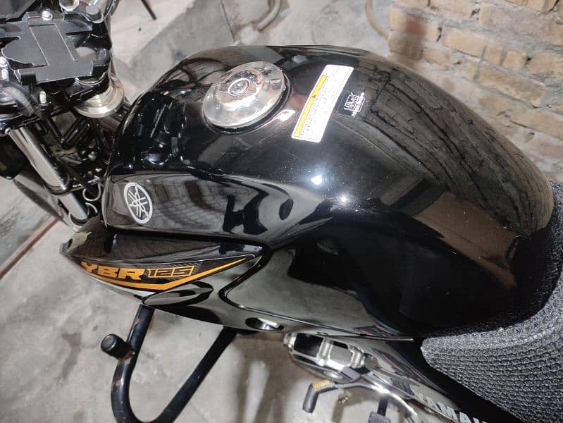 Yamaha YB125Z (2022) – Black | Islamabad Registered | Total Genuine 1