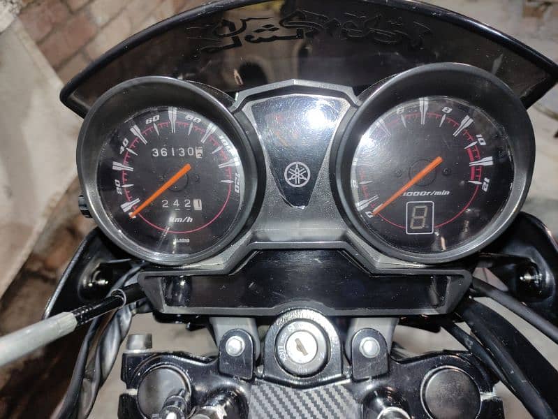 Yamaha YB125Z (2022) – Black | Islamabad Registered | Total Genuine 5