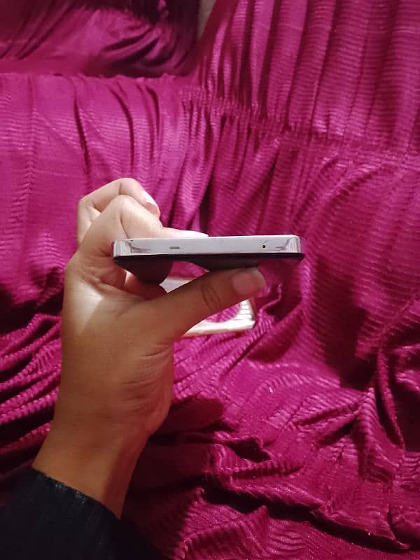 oppo Reno 12f condition 10/10 only 6 months used one handed used 4