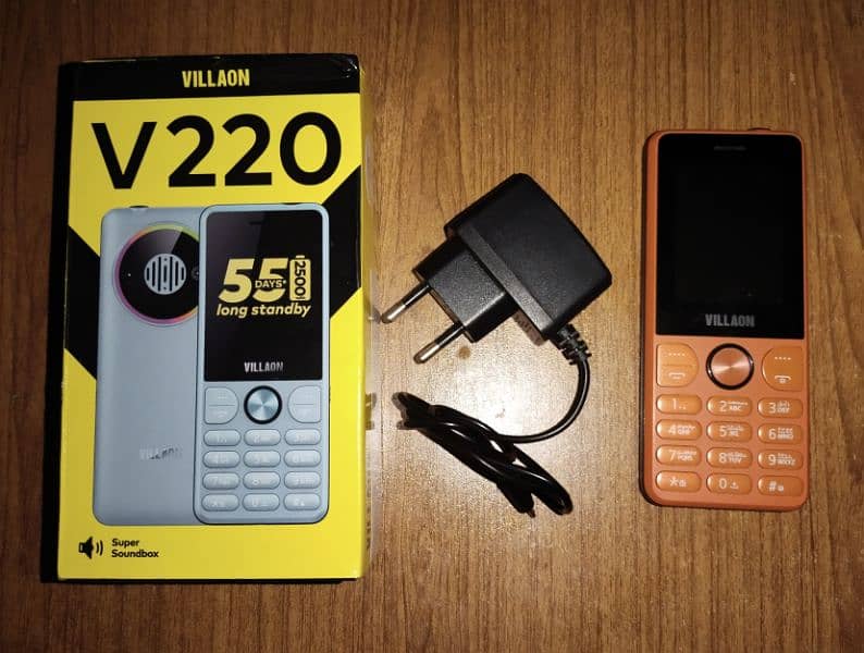 Villlaon V220 with box charger 2