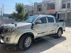 Toyota Hilux 2013