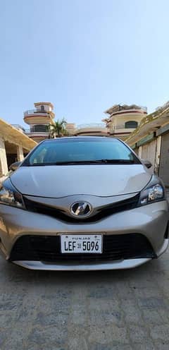 Toyota Vitz 2015