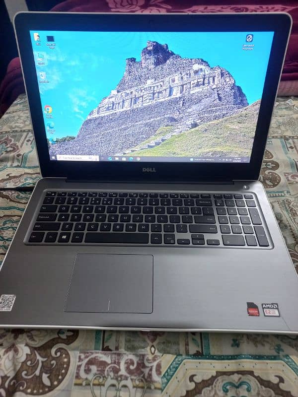 inspiron 15-5565 Dell E2- 9000 RADEON R2 Laptop for sale 0