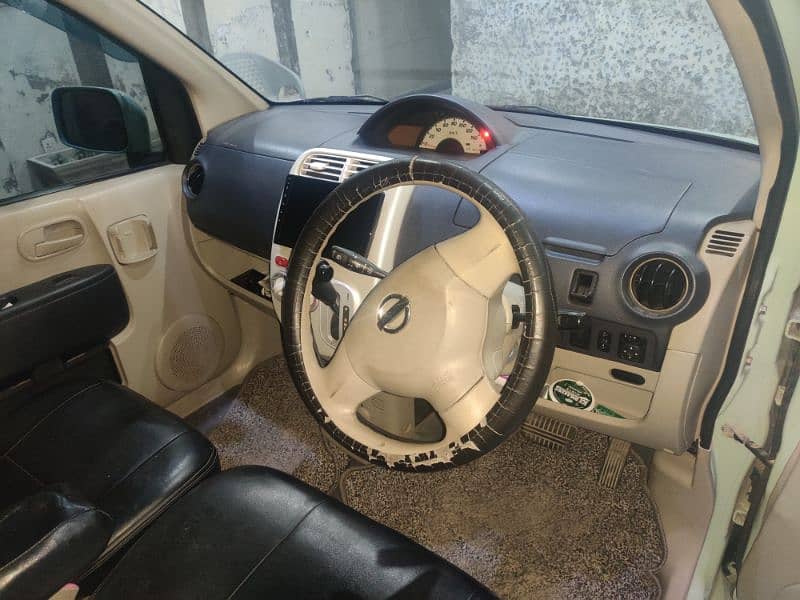 Nissan Otti 2012 5