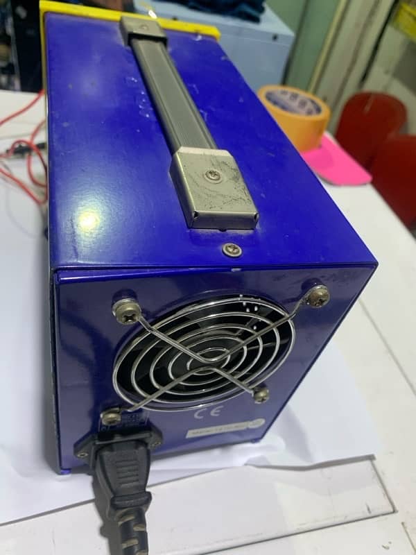 power supply 5A.  30V 2