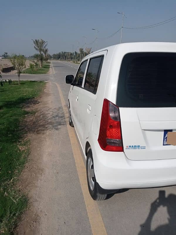 Suzuki Wagon R 2018 13