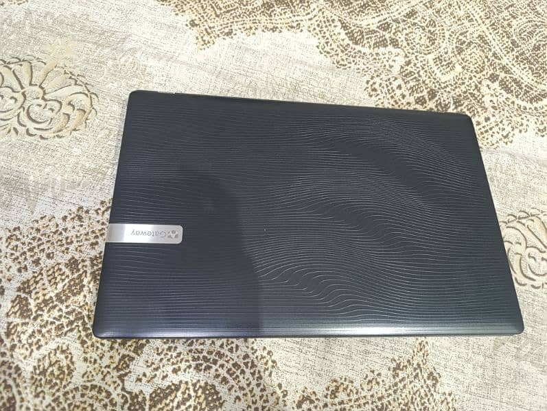 Gateway laptop Core I5 urgent sale 3