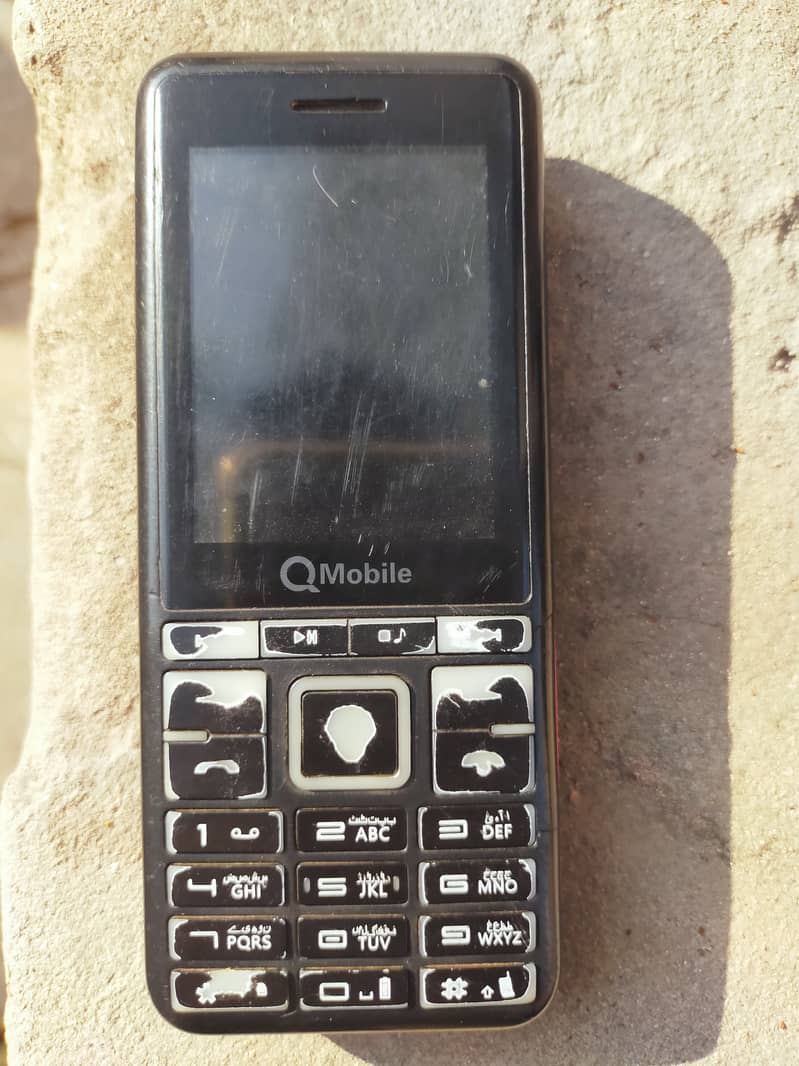 Q Mobile. 2 Sim. Big Battery Memory Card slot. 2