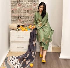 3 Pcs Women's unstitched Embroidered Suit in lawn