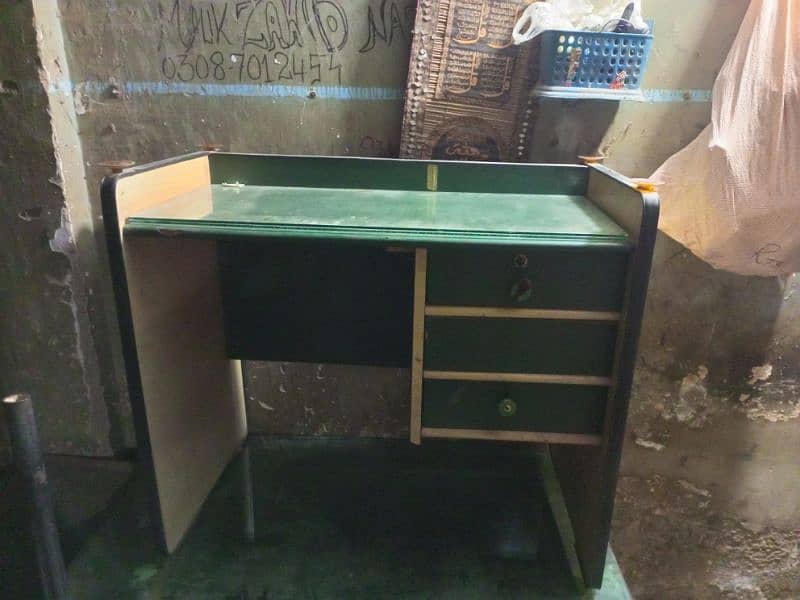 tow table for sale 2