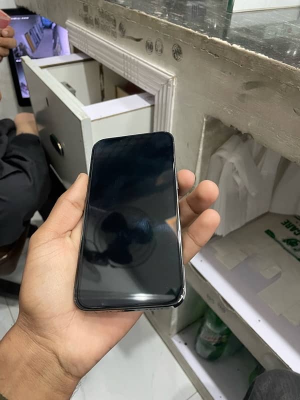 Iphone 13 Pro 128 GB jv 4 momth sim time 1