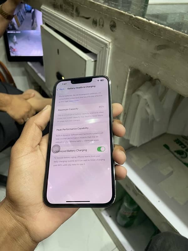 Iphone 13 Pro 128 GB jv 4 momth sim time 2