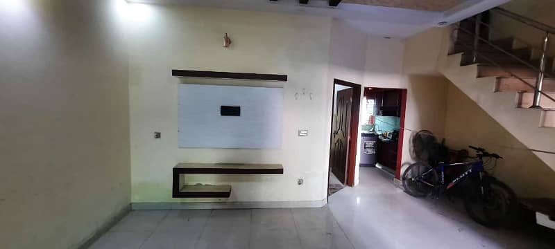 Pcsir ph2 lahore 9 Marla house for sale 0