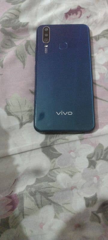 vivo y15 fresh piss one hand used 2