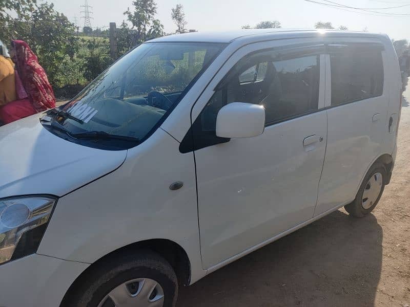 Suzuki Wagon R 2017 11