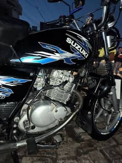 Golden no. Suzuki Gs 150se 2019 Model bike