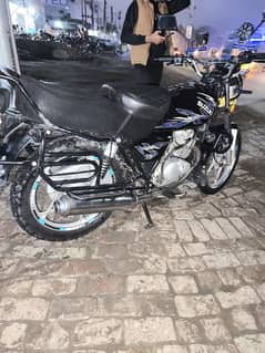 Golden no. Suzuki Gs 150se 2019 Model bike