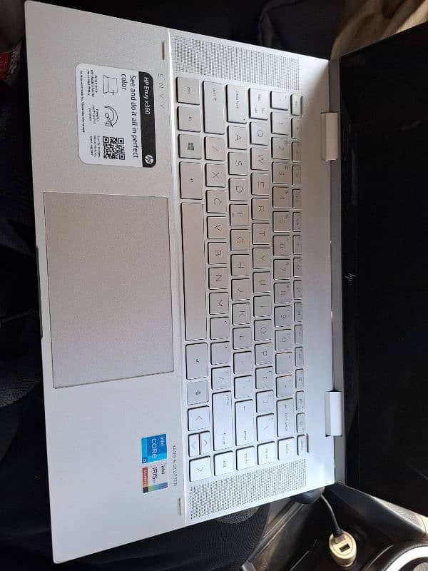 HP ENVY x360 15M-ES1013DX 3