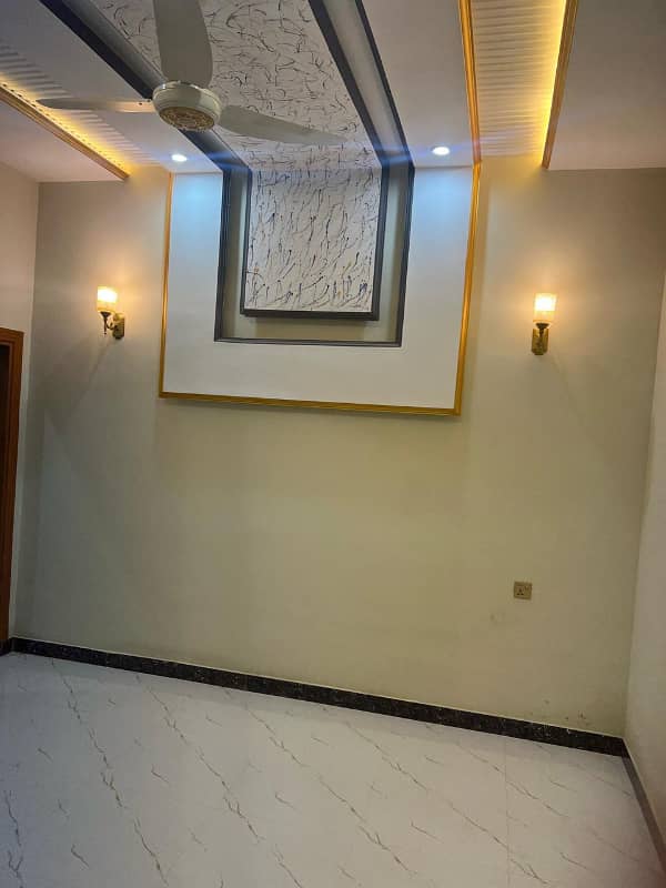 4.5 Marla house for sale in gulberg city 1